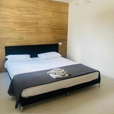 Residenza Piazzetta San Michele-Loft Apartment Arezzo Bagian luar foto